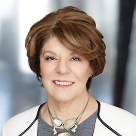 Estela Mara Bensimon 